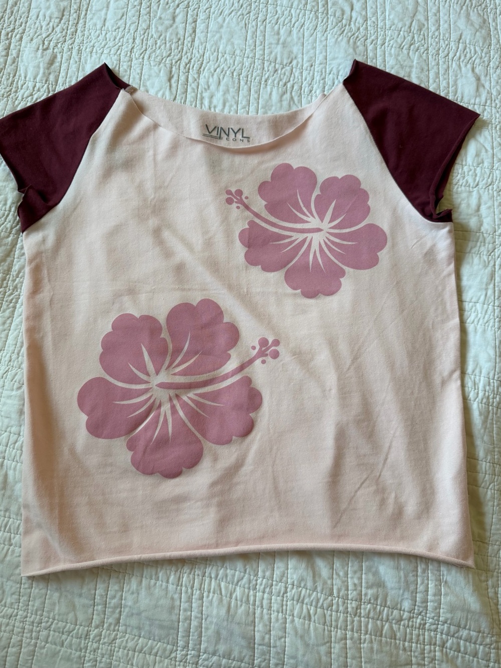 VINYL ICONS youth Pink Floral RaglanTop 95% cotton retro style fitted/baby tee